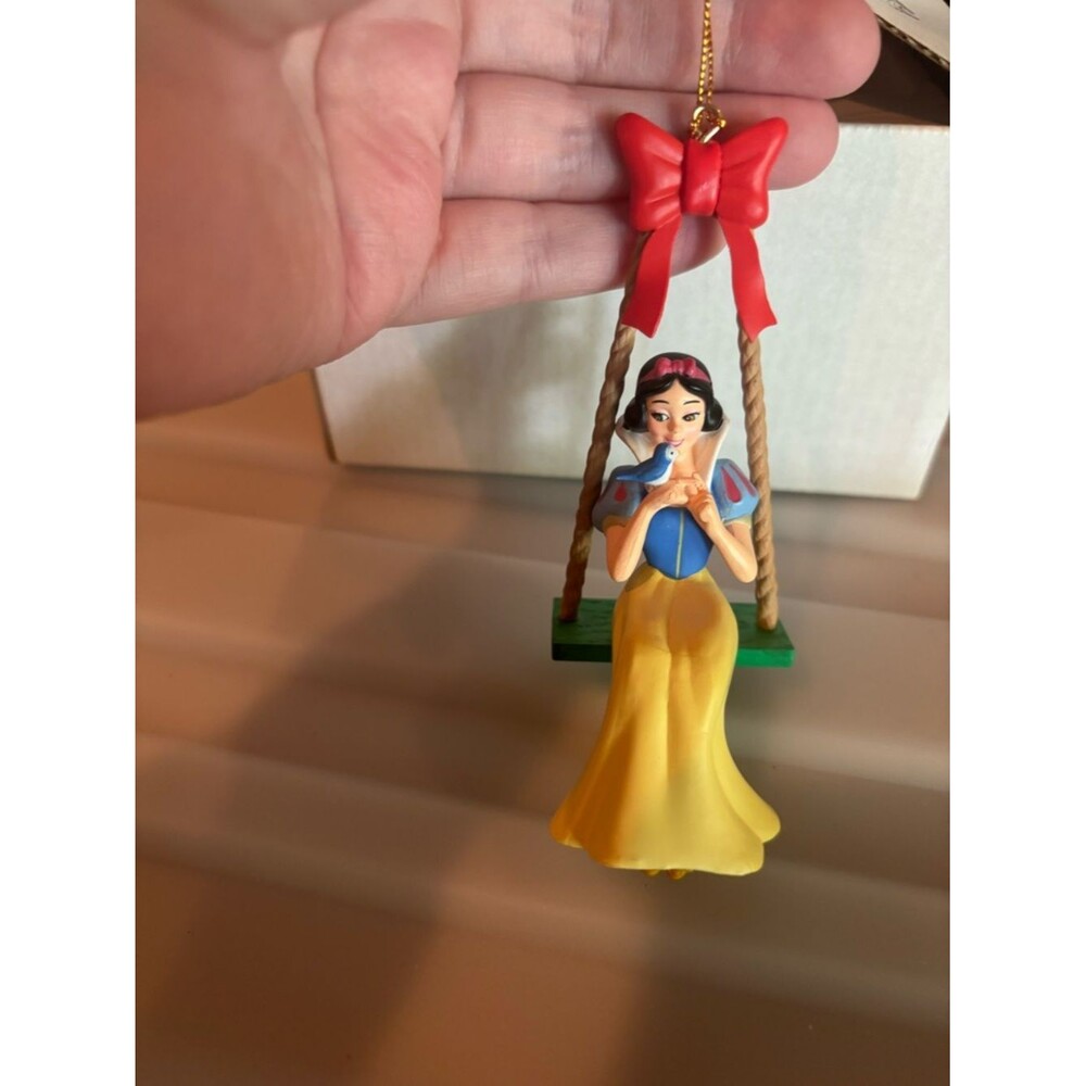 Disney’s Snow White Vintage Ornament